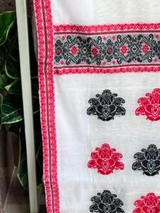 White Red - Image 2