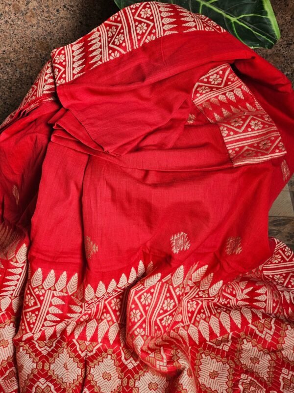Red Assam Saree - Image 4