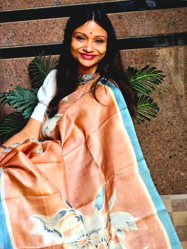 Hand Painted Kumud - Image 2