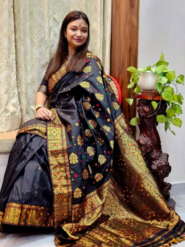 The Regal Black - Image 2