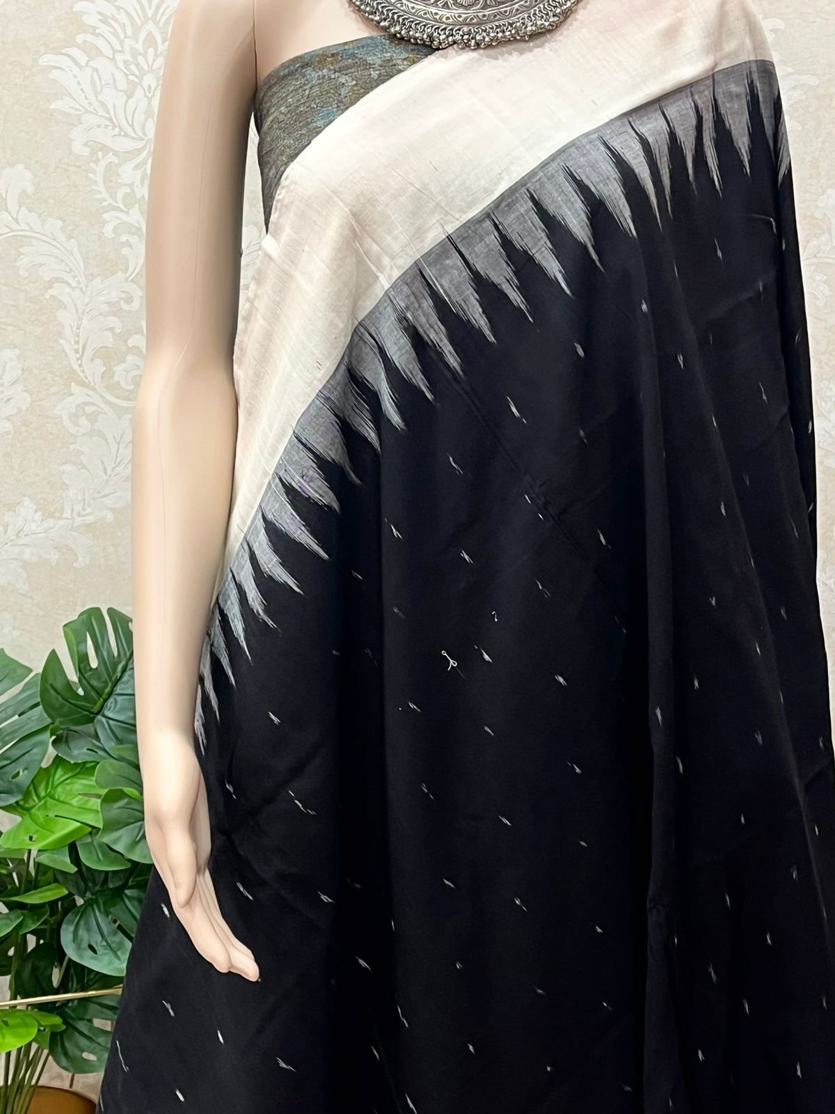 Black Cotton Pochampally